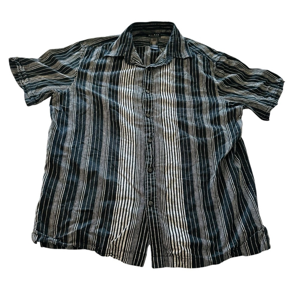 Axcess Black and White Casual Button Down Shirt